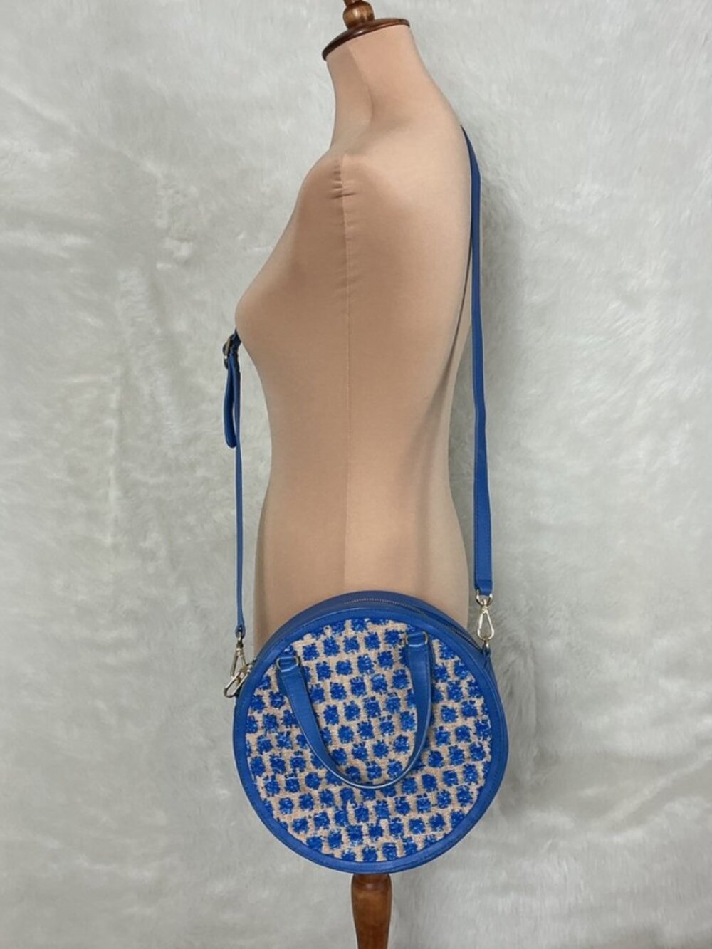 Talbots Blue Beige Leather Trim Round Confetti Woven Raffia Crossbody Round Bag